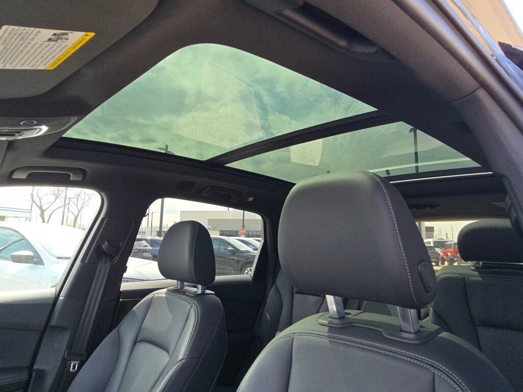 Used 2025 White Audi 55 Premium Plus image 28