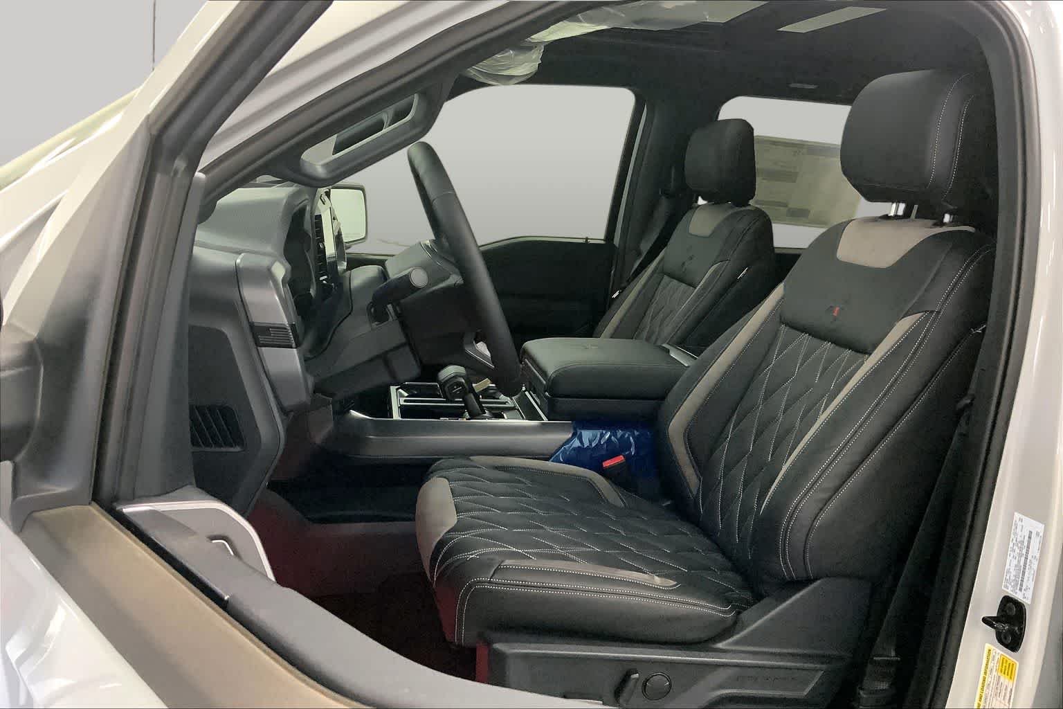 New 2026 Avalanche Ford XLT image 8