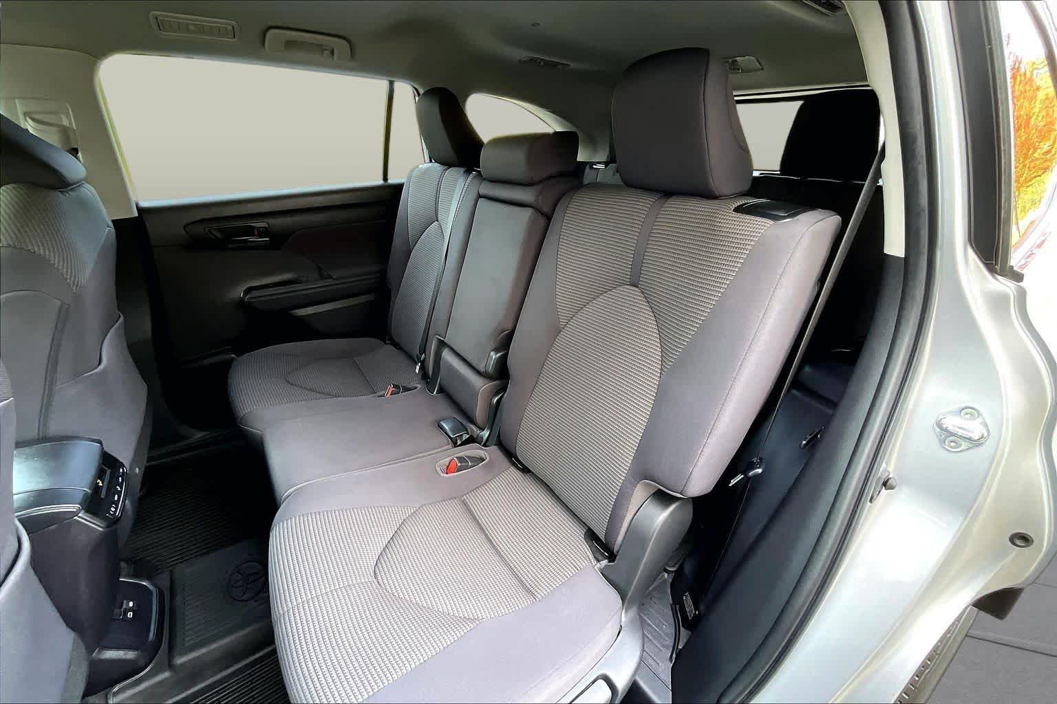 Used 2023 Celestial Silver Metallic Toyota L image 20