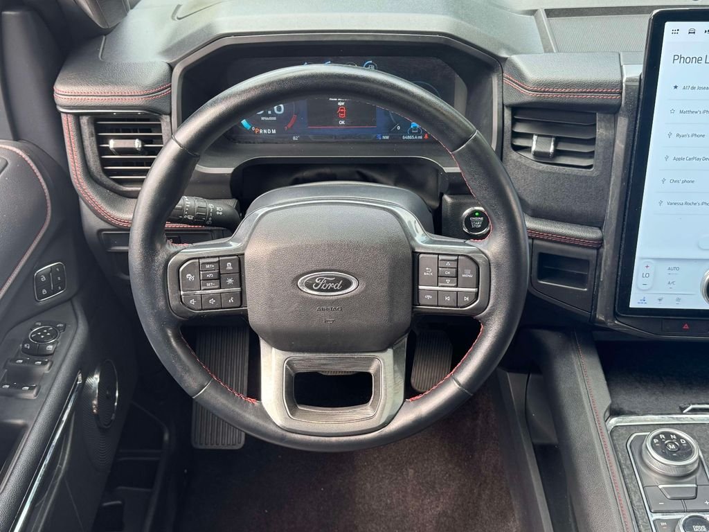 Used 2022  Ford Limited image 14