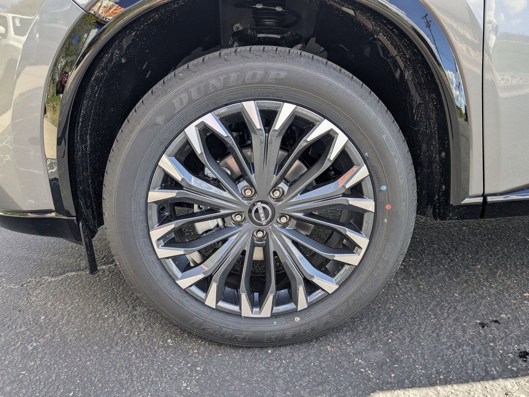 New 2026 Gun Metallic Nissan Platinum image 17