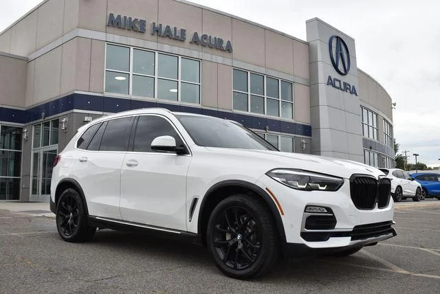 Used 2021 Alpine White BMW xDrive40i image 3