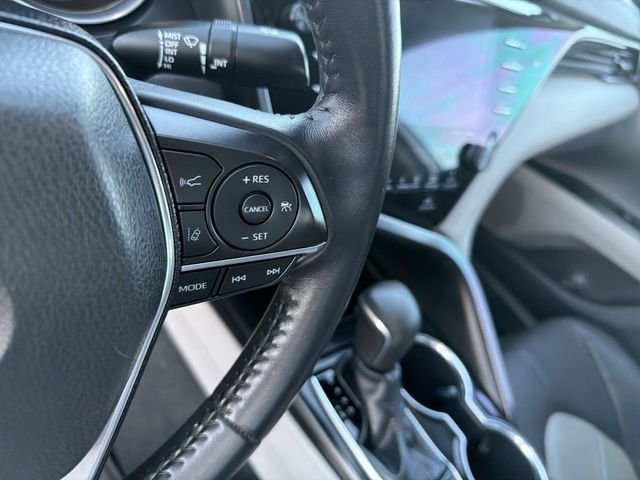 2019 Toyota Camry XLE - Photo 18