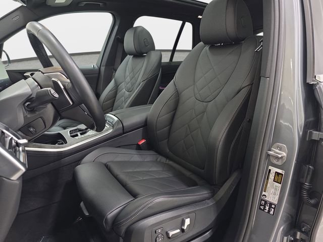 Certified Used 2026 Skyscraper Grey Metallic BMW xDrive40i image 12