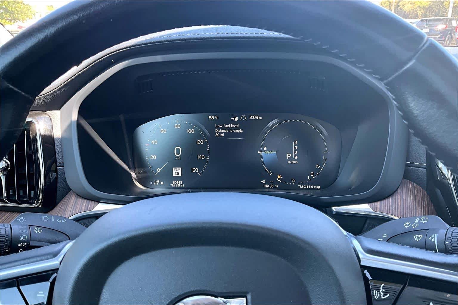 Used 2019 Osmium Grey Metallic Volvo Inscription image 25