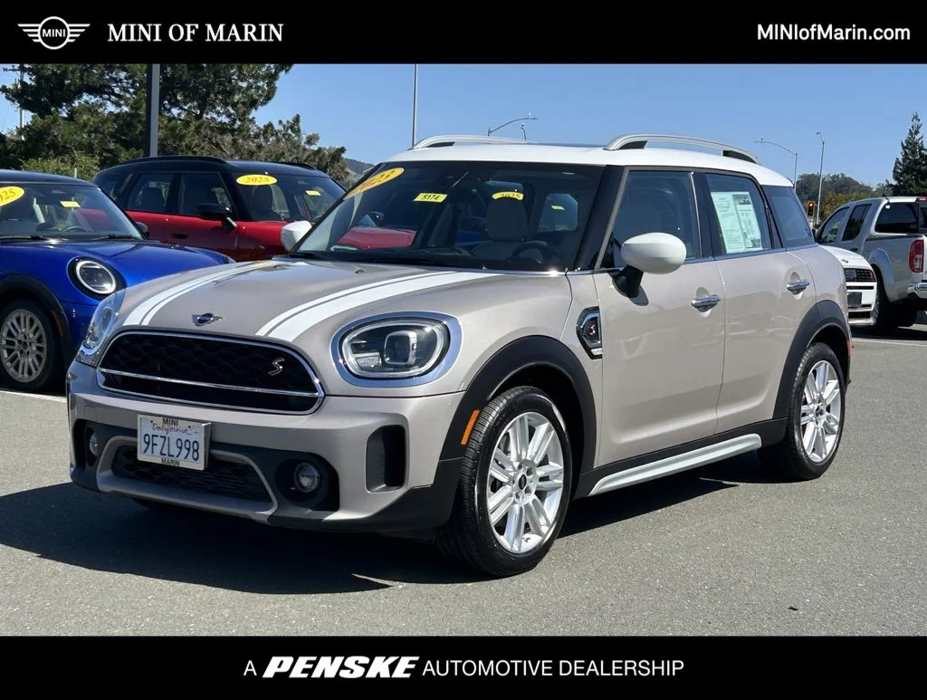2023 MINI Countryman Cooper S's photo