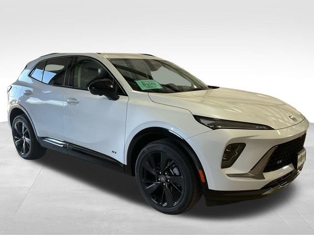 2025 Buick Envision Sport Touring photo 3