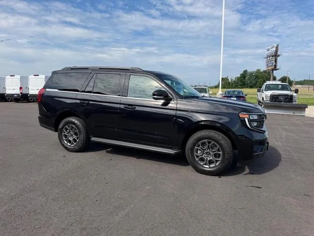 New 2026 Agate Black Metallic Ford Active image 28