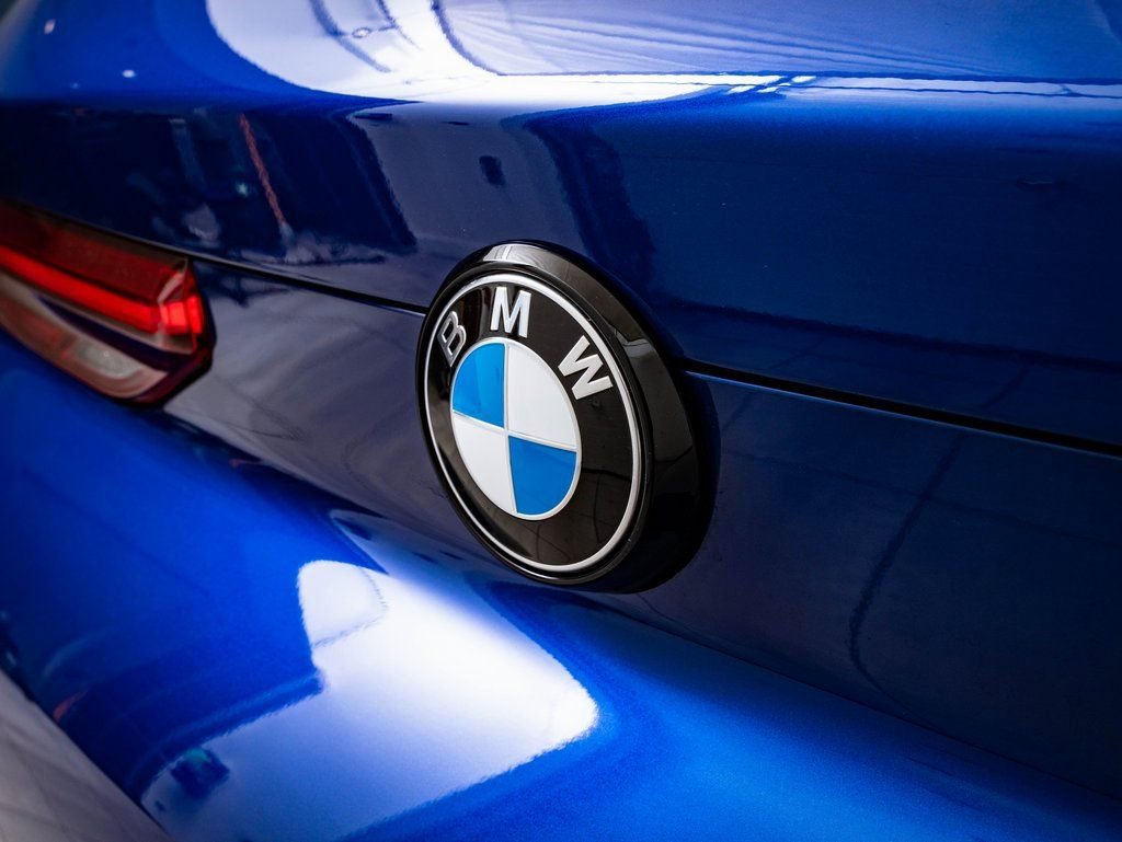 Used 2025 Marina Bay Blue Metallic BMW  image 18