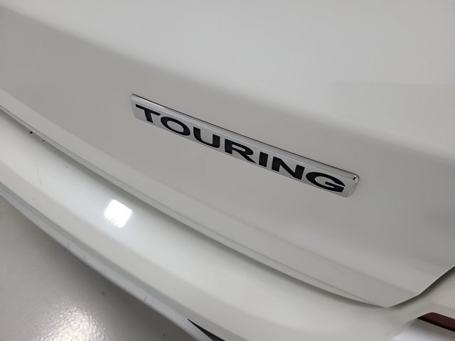Certified Used 2016 White Diamond Pearl Honda Touring image 9