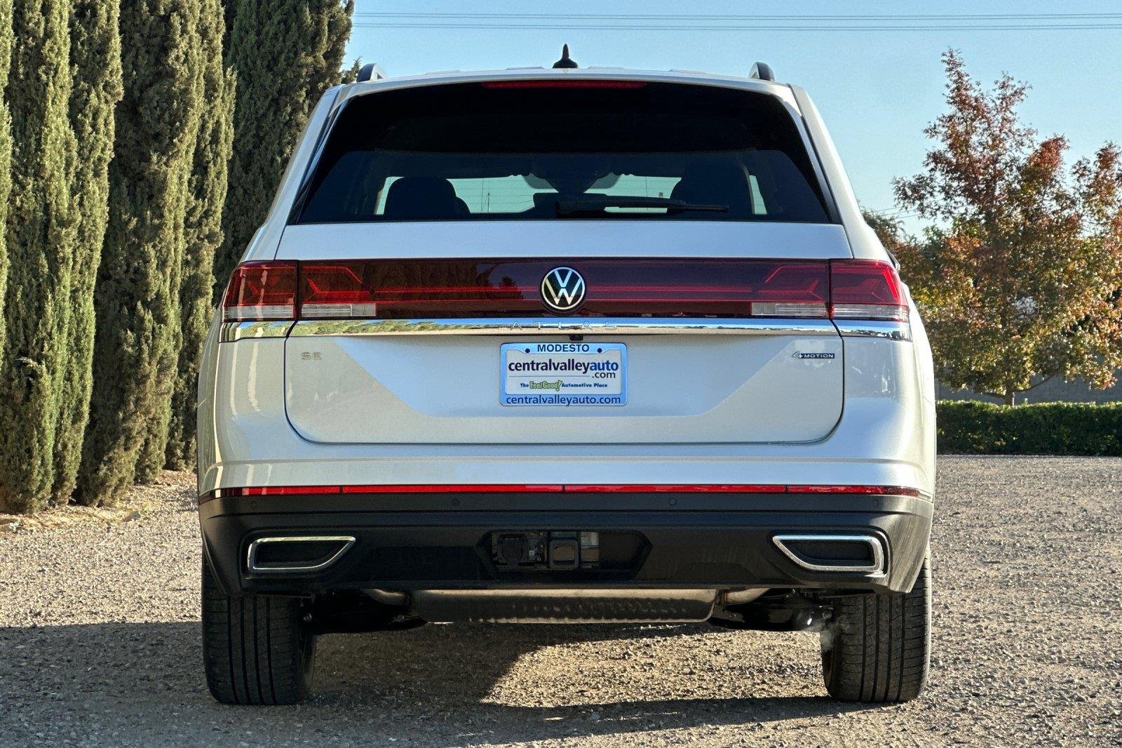New 2026 Opal White Pearl Volkswagen 2.0T SE w/Technology image 5