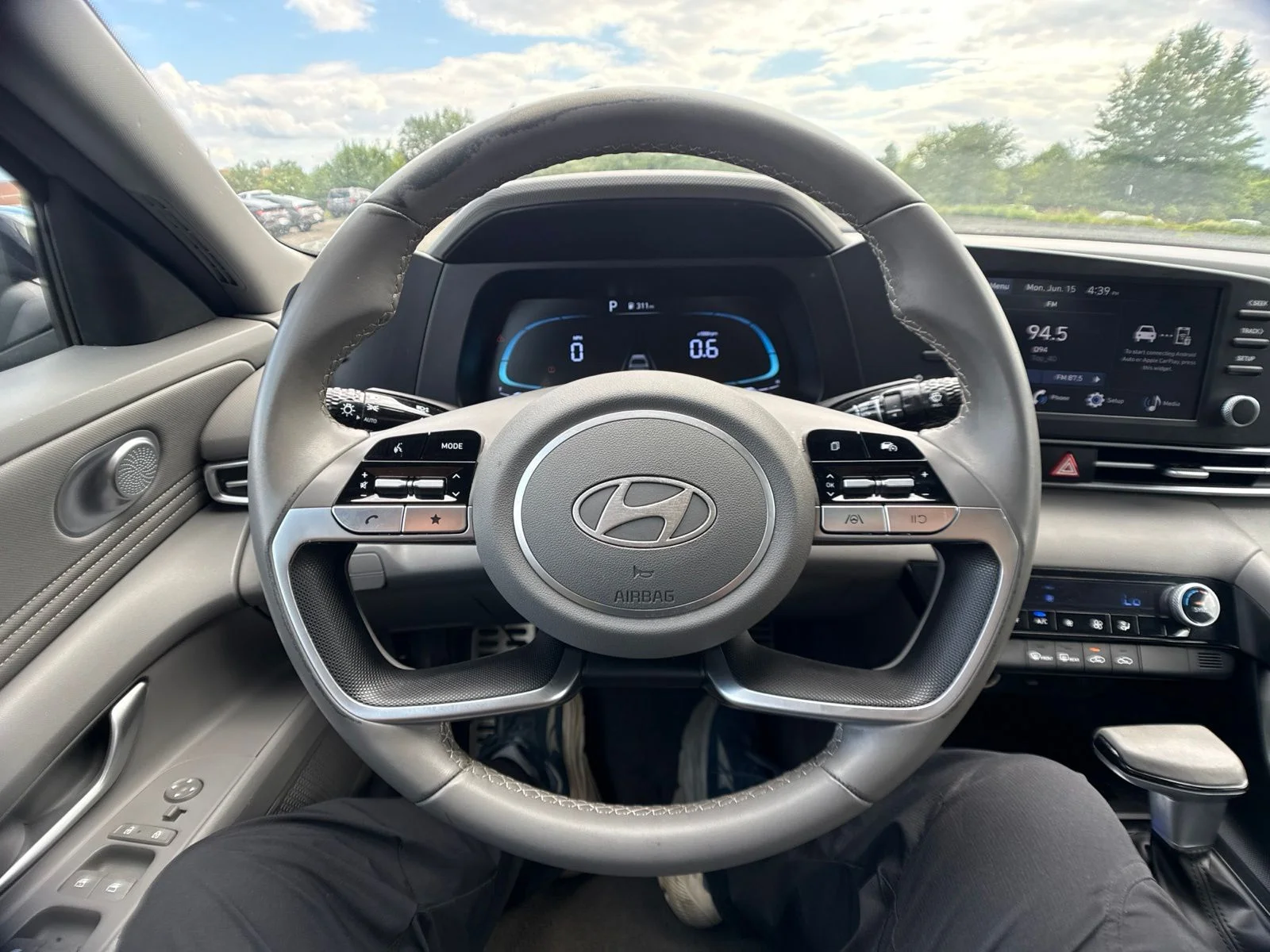 Used 2025 Gray Hyundai SEL Sport image 20
