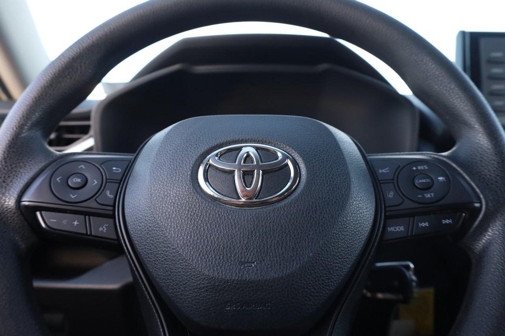 Certified Used 2022 White Toyota LE AWD (Natl) image 9