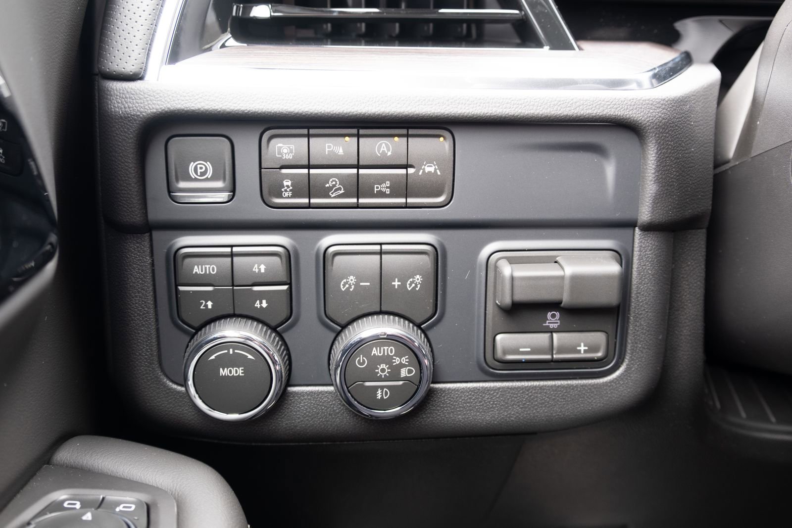 New 2026 Black Chevrolet Premier image 9