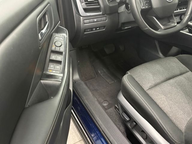 Used 2025 Blue Nissan SV image 11