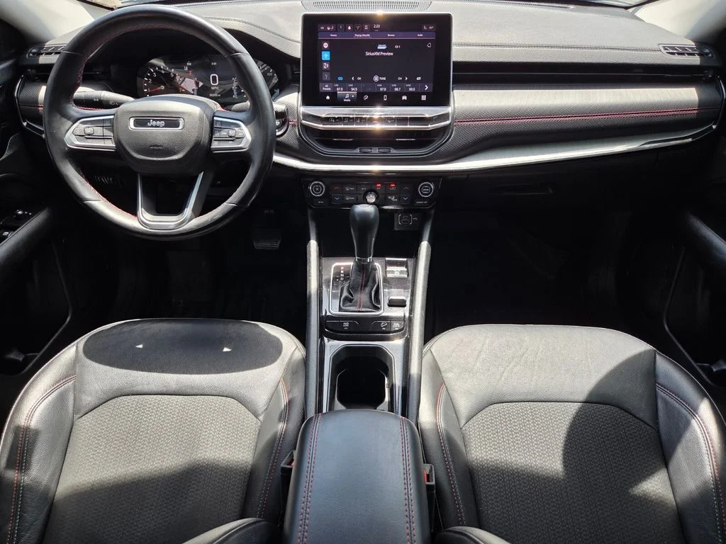 Used 2022 Silver Jeep Trailhawk image 19
