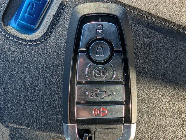 New 2026 Agate Black Metallic Ford Platinum® image 28