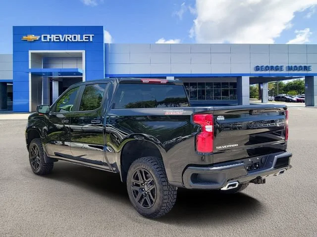 2026 Chevrolet Silverado 1500 LT Trail Boss - Photo 3