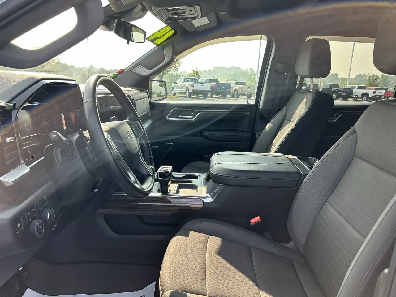 Used 2024 Summit White Chevrolet RST image 22