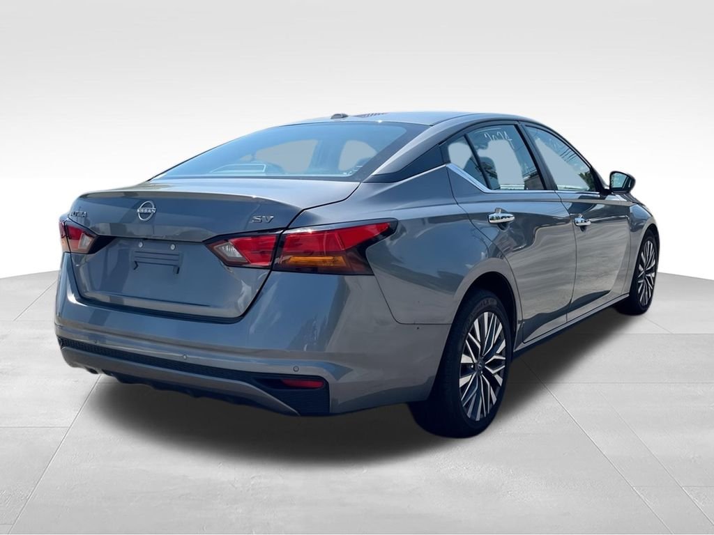 Used 2024 Gray Nissan 2.5 SV image 8