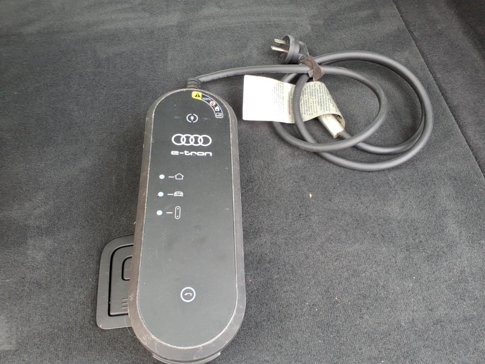 Used 2019 Mythos Black Metallic Audi Premium Plus image 33