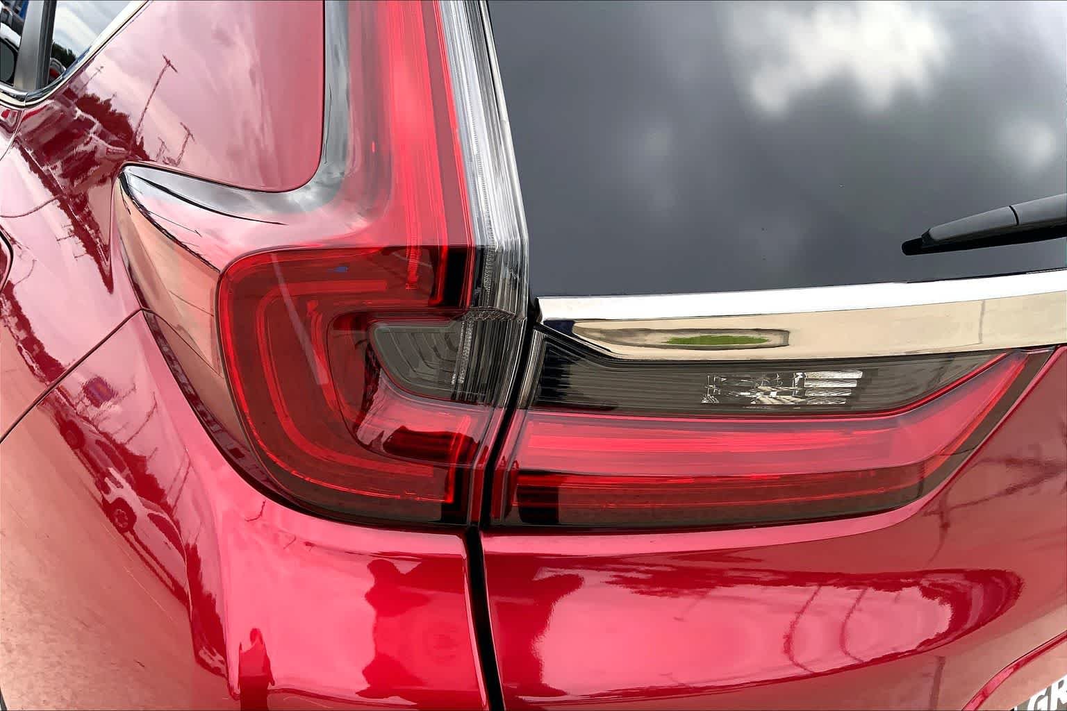 Used 2020 Radiant Red Metallic Honda Touring image 28