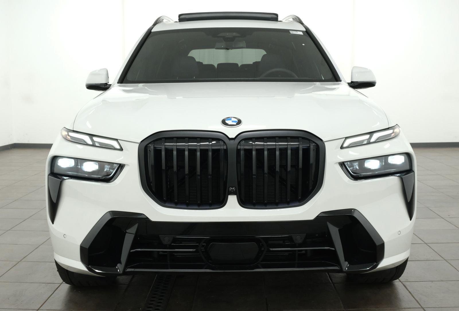 New 2027 Alpine White BMW xDrive40i image 8