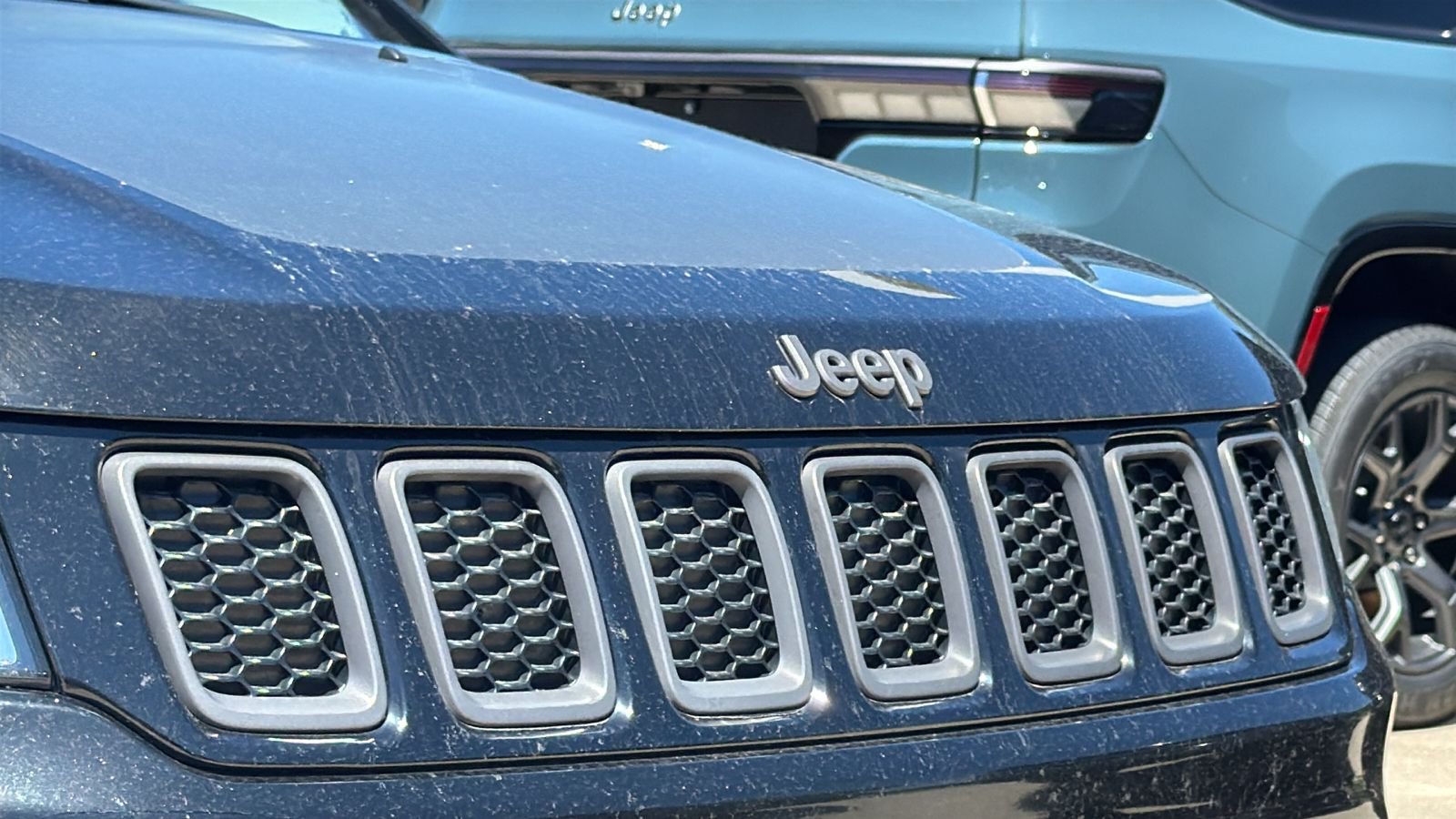 Used 2020 Black Jeep Trailhawk image 3