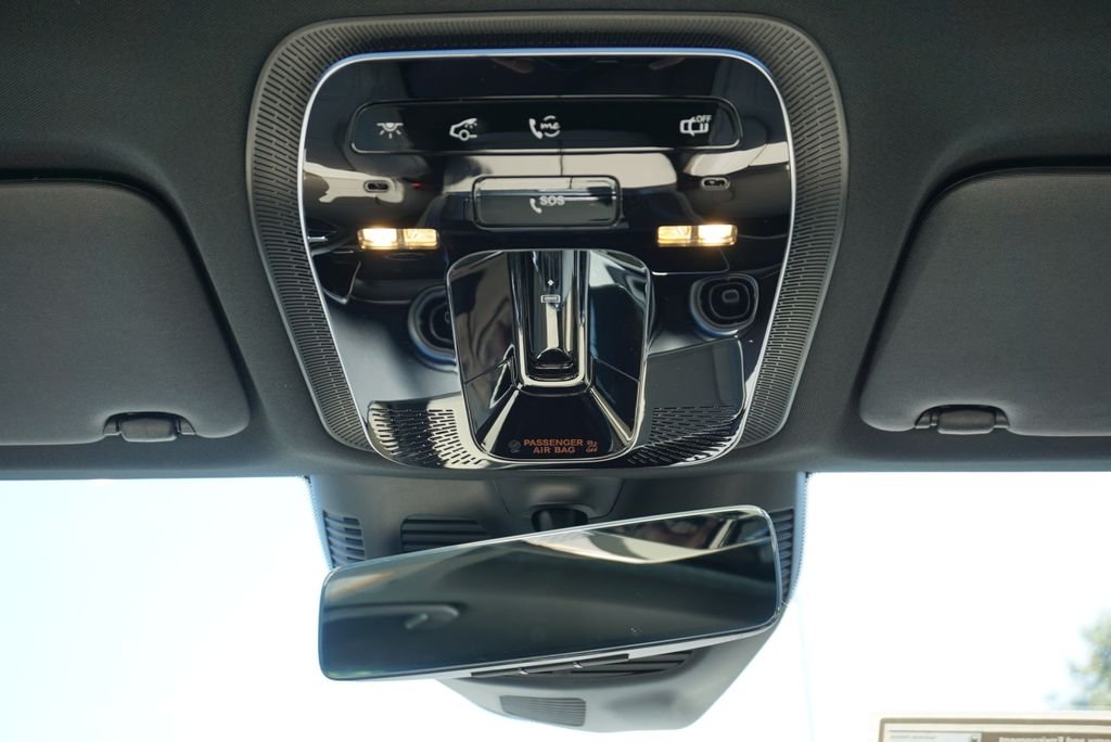 Used 2026 Polar White Mercedes-Benz GLC 300 image 51