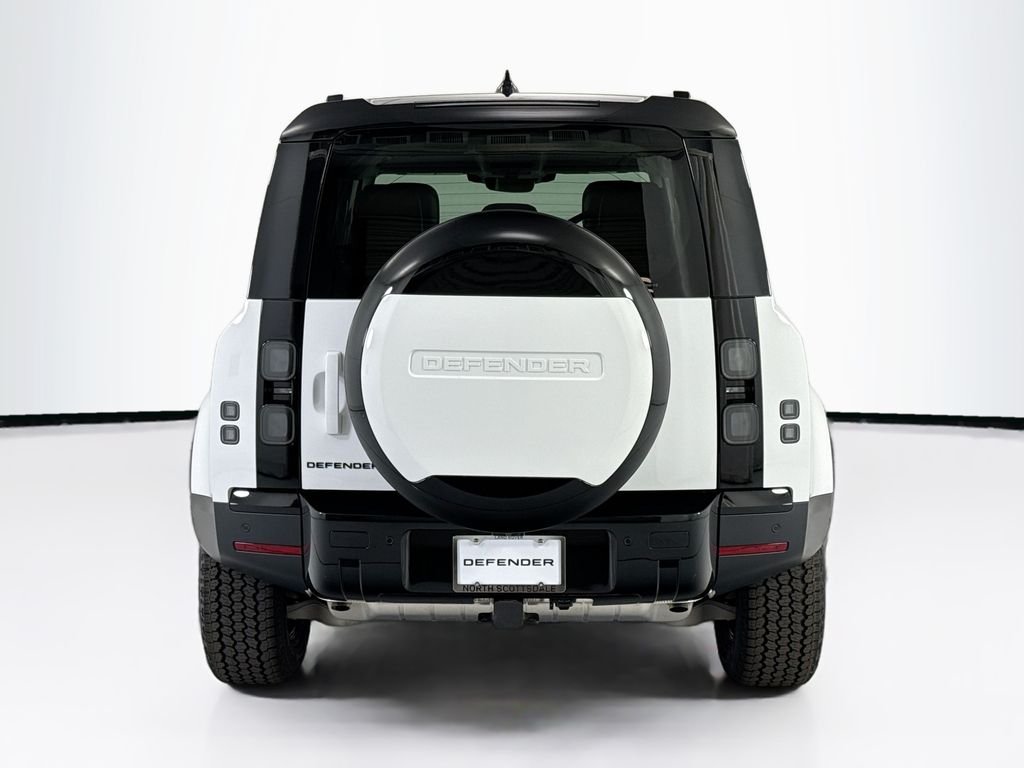 Used 2026 Fuji White Land Rover S image 6