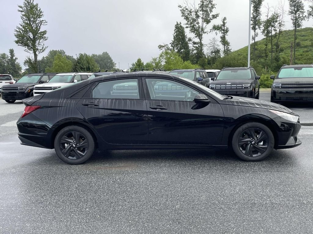 2023 Hyundai Elantra Blue - Photo 29