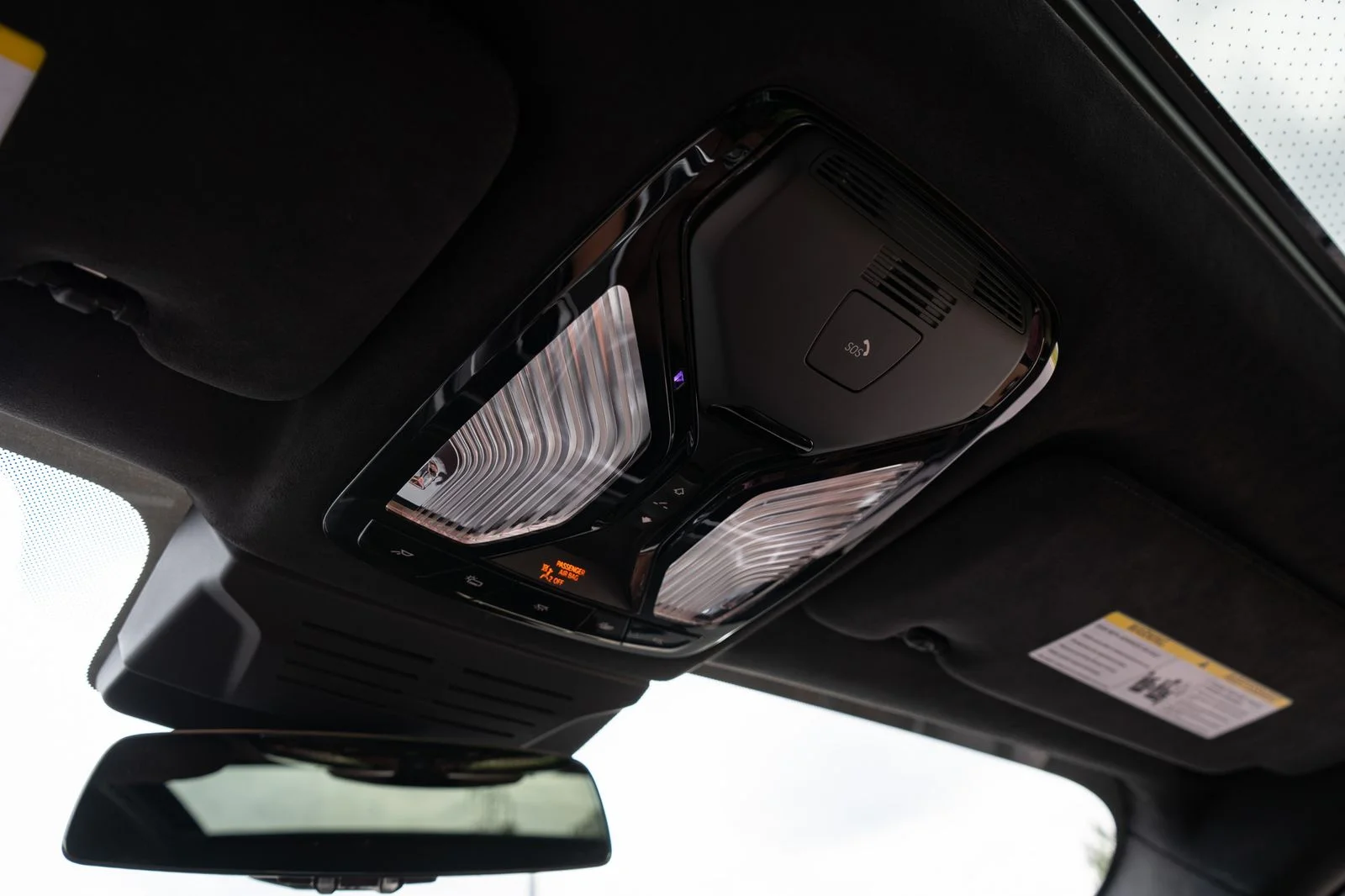 Used 2023 Gray BMW M60i image 53