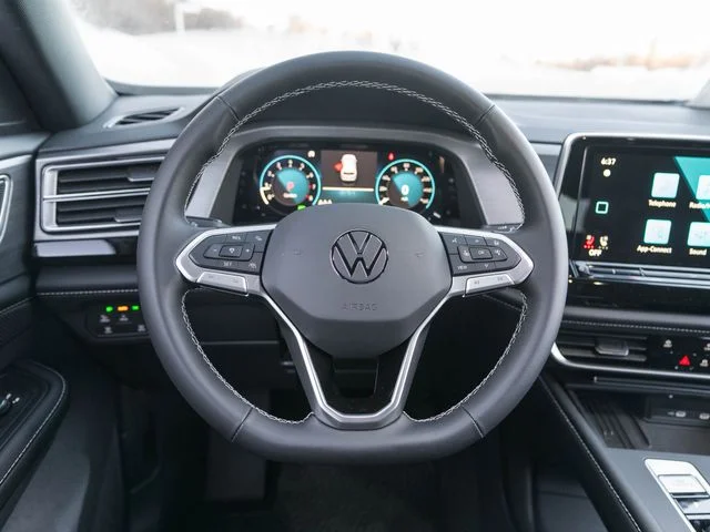 Used 2026 White/off-white Volkswagen 2.0T SE image 14