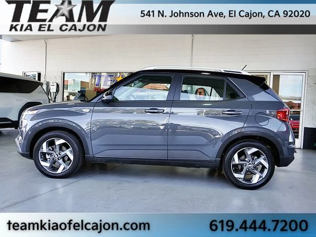 Used 2024 Gray Hyundai Limited image 6
