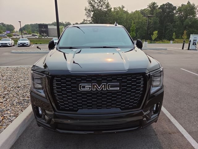 Used 2022 Black GMC Denali image 2