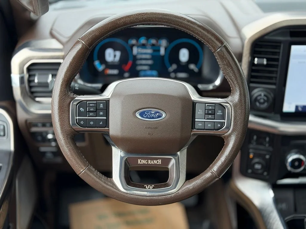 Used 2022 Gray Ford King Ranch image 17