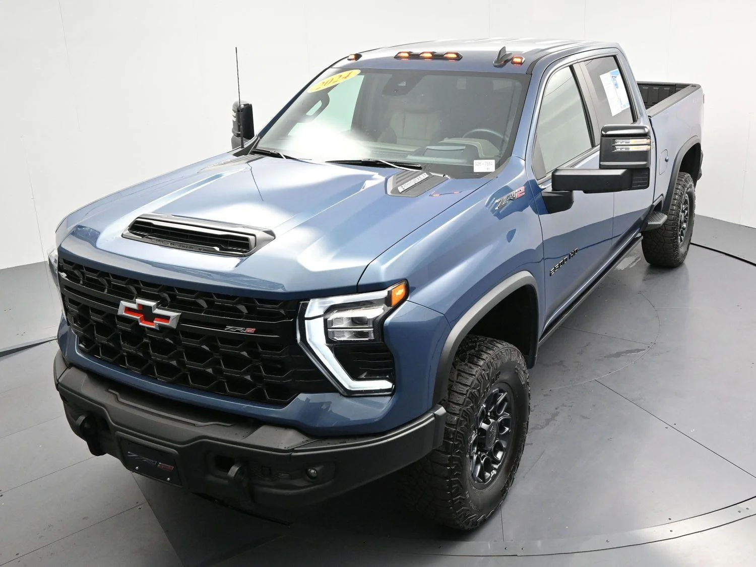 Used 2024 Lakeshore Blue Metallic Chevrolet ZR2 image 39
