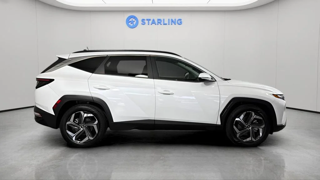 Used 2022 White Hyundai SEL image 11