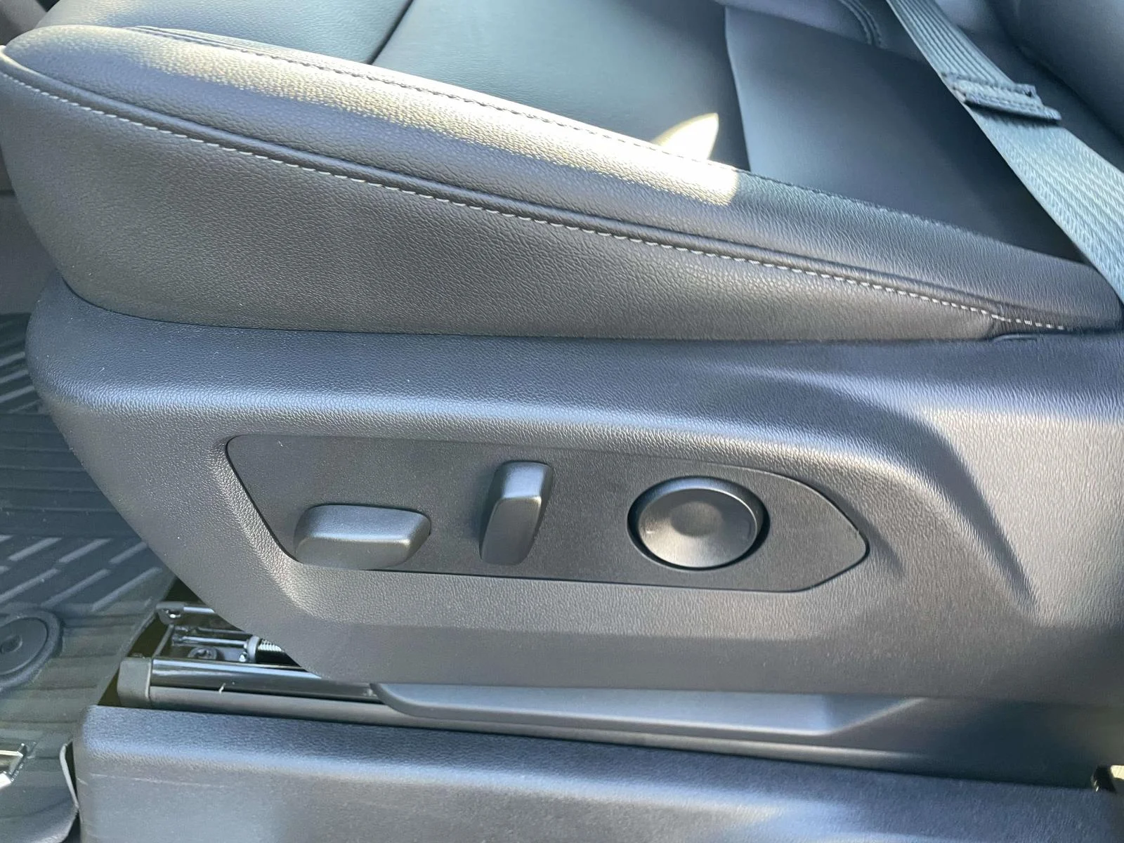 2026 Chevrolet Silverado 1500 LT Trail Boss - Photo 18