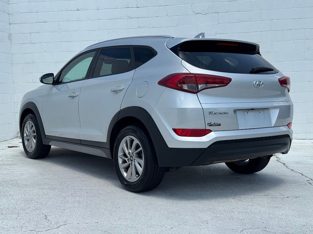 Used 2018 Silver Hyundai SEL image 11