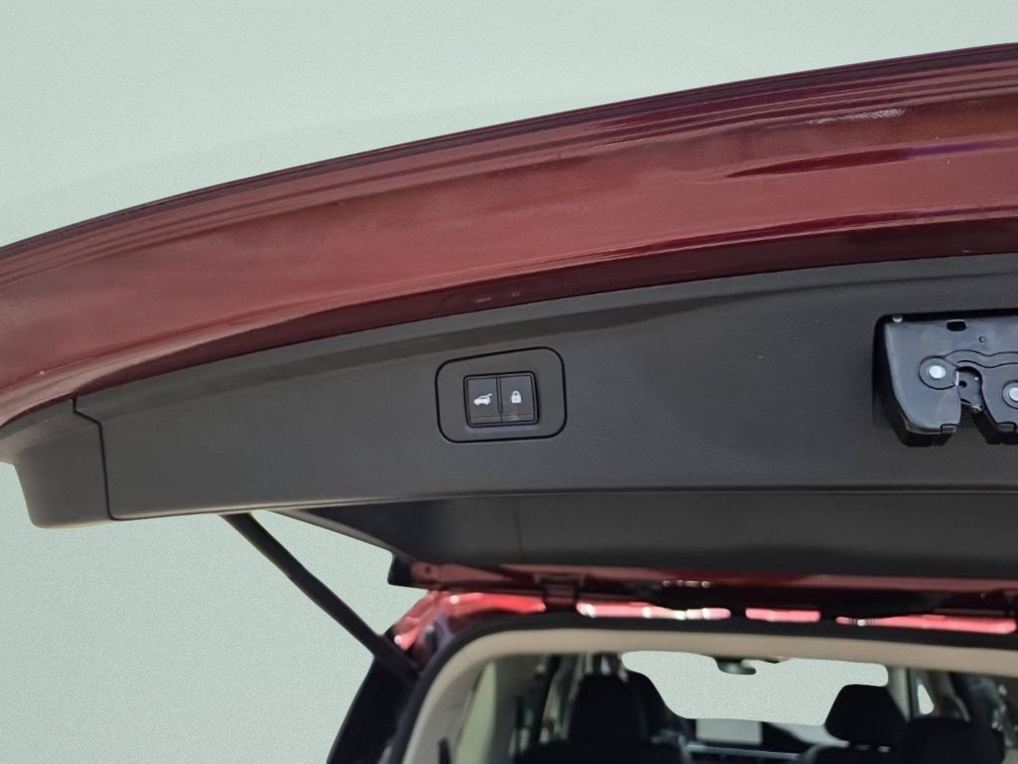 Used 2025 Coulis Red INFINITI SENSORY image 11