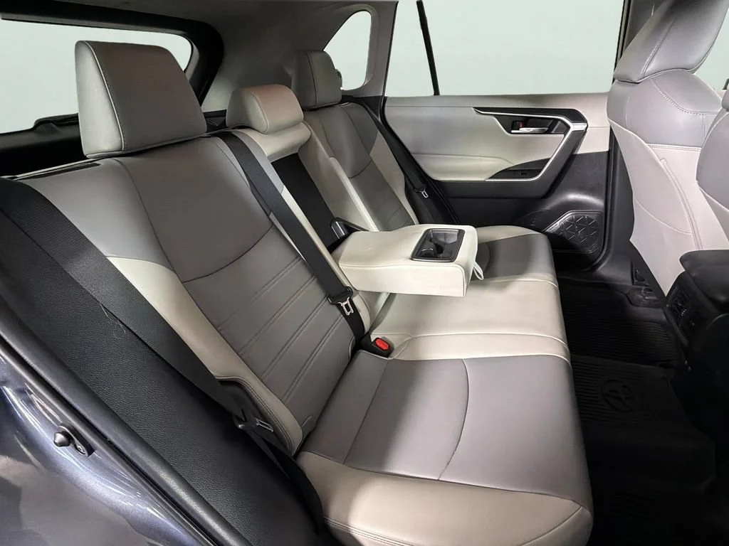 2020 Toyota RAV4 XLE Premium - Photo 30