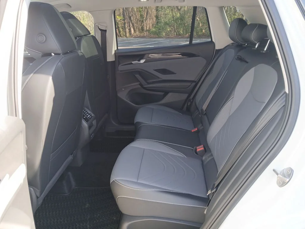 New 2026 White Volkswagen 2.0T SE image 24