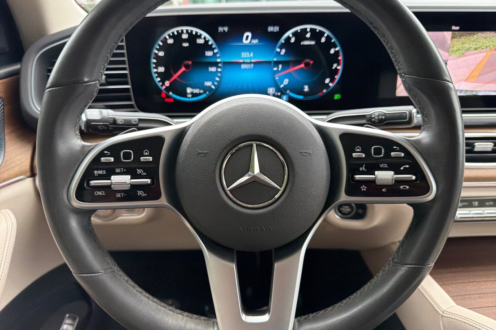 Used 2020 White Mercedes-Benz GLE 350 image 24