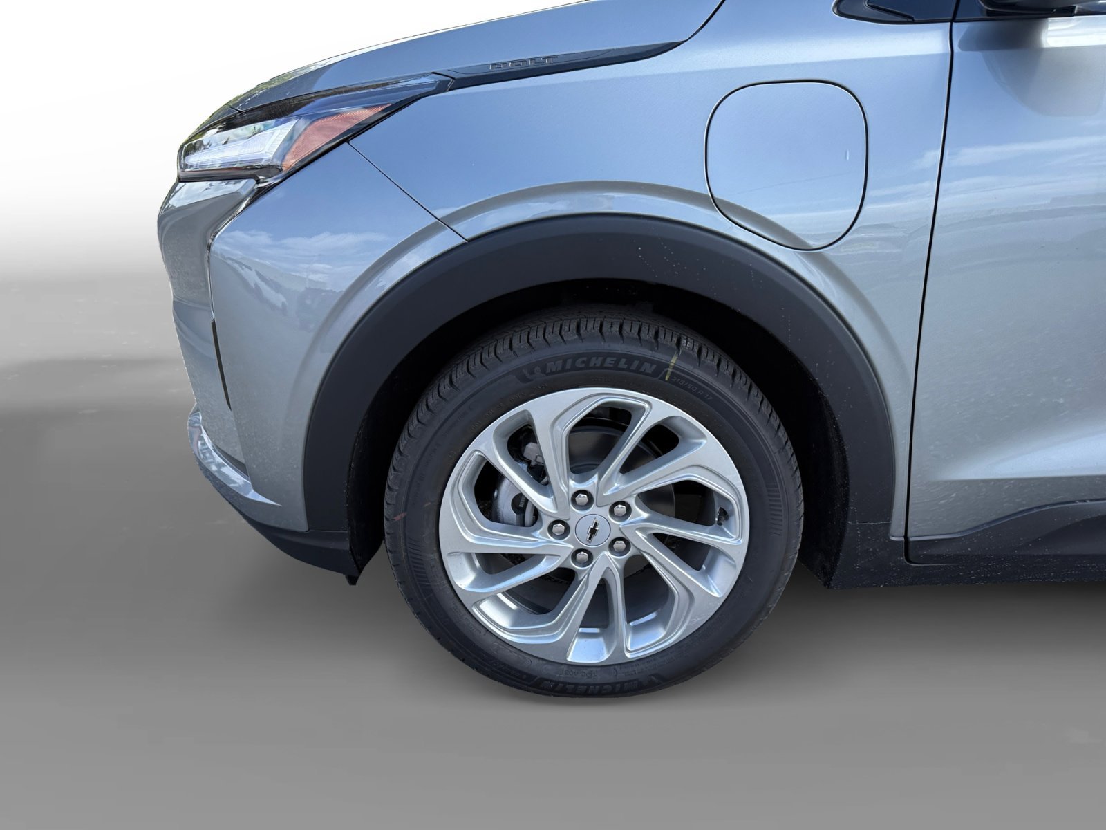 New 2027 Sterling Grey Metallic Chevrolet LT image 9