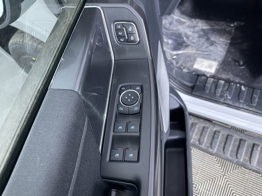 New 2026 Avalanche Ford Lariat image 14