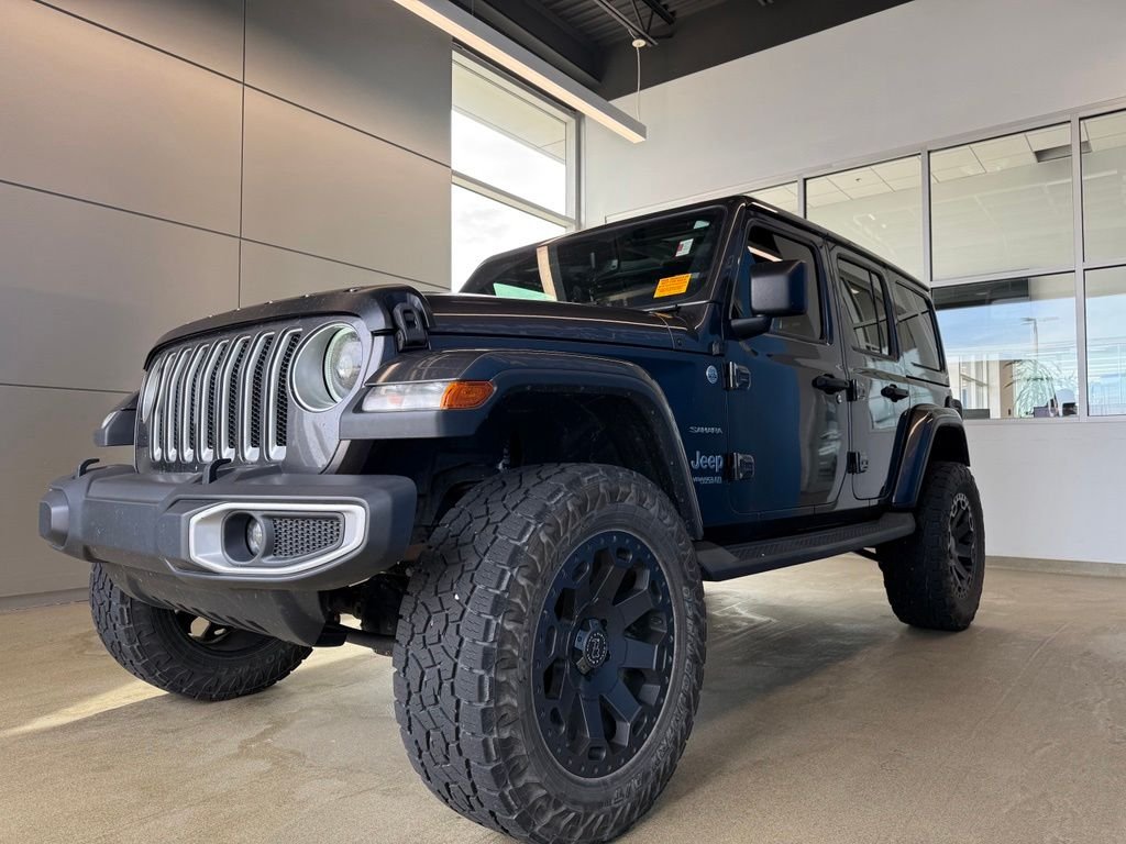 Used 2018 Gray Jeep Unlimited Sahara image 3