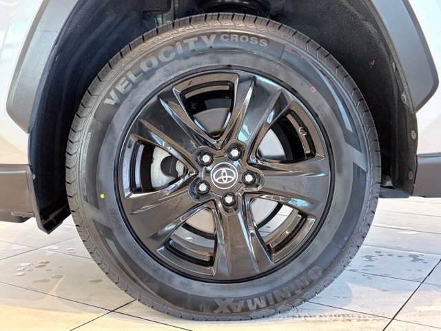 Certified Used 2020 Silver Sky Metallic Toyota XLE image 30
