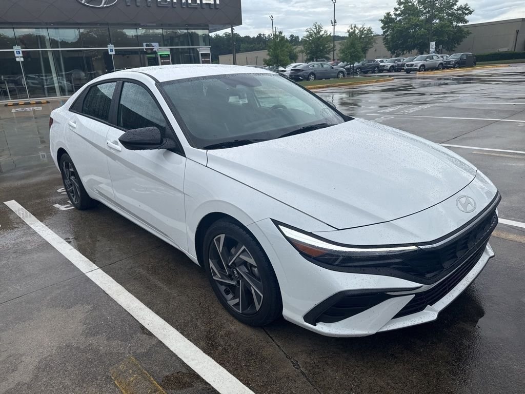 2025 Hyundai Elantra 2.0 SEL Sport IVT's photo