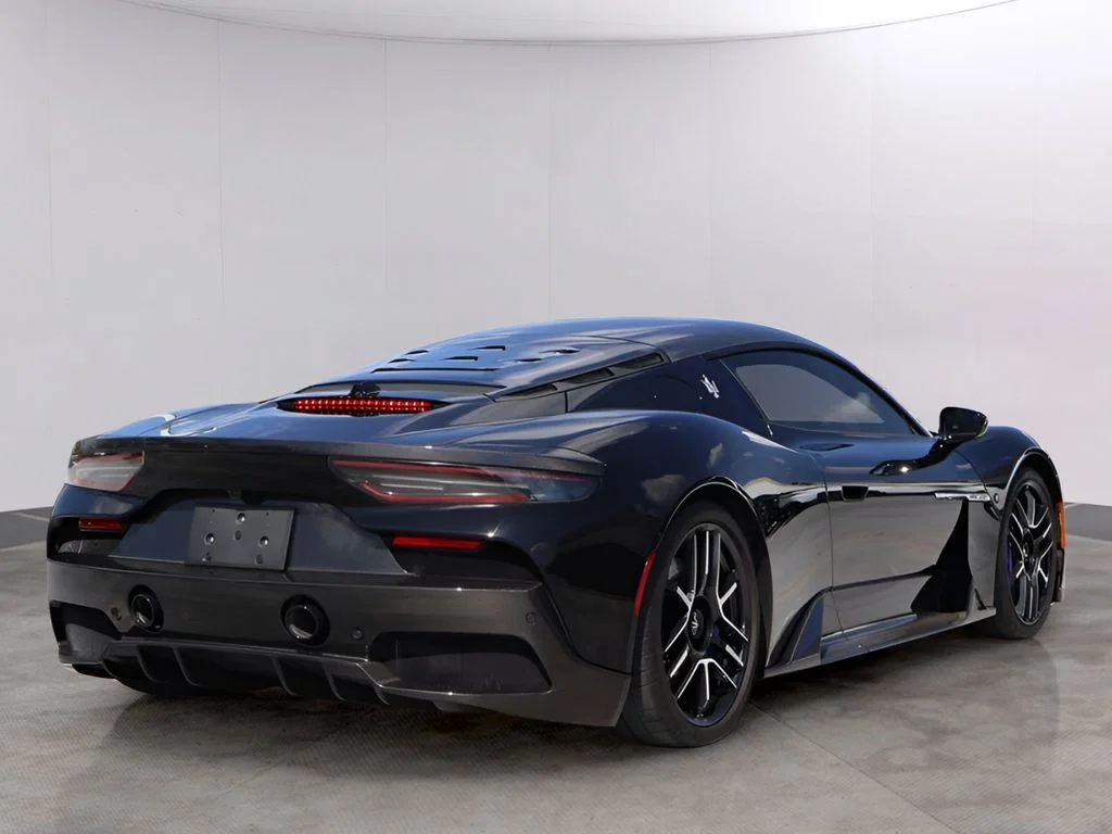Used 2023 Nero Essenza Solid Maserati Base image 7